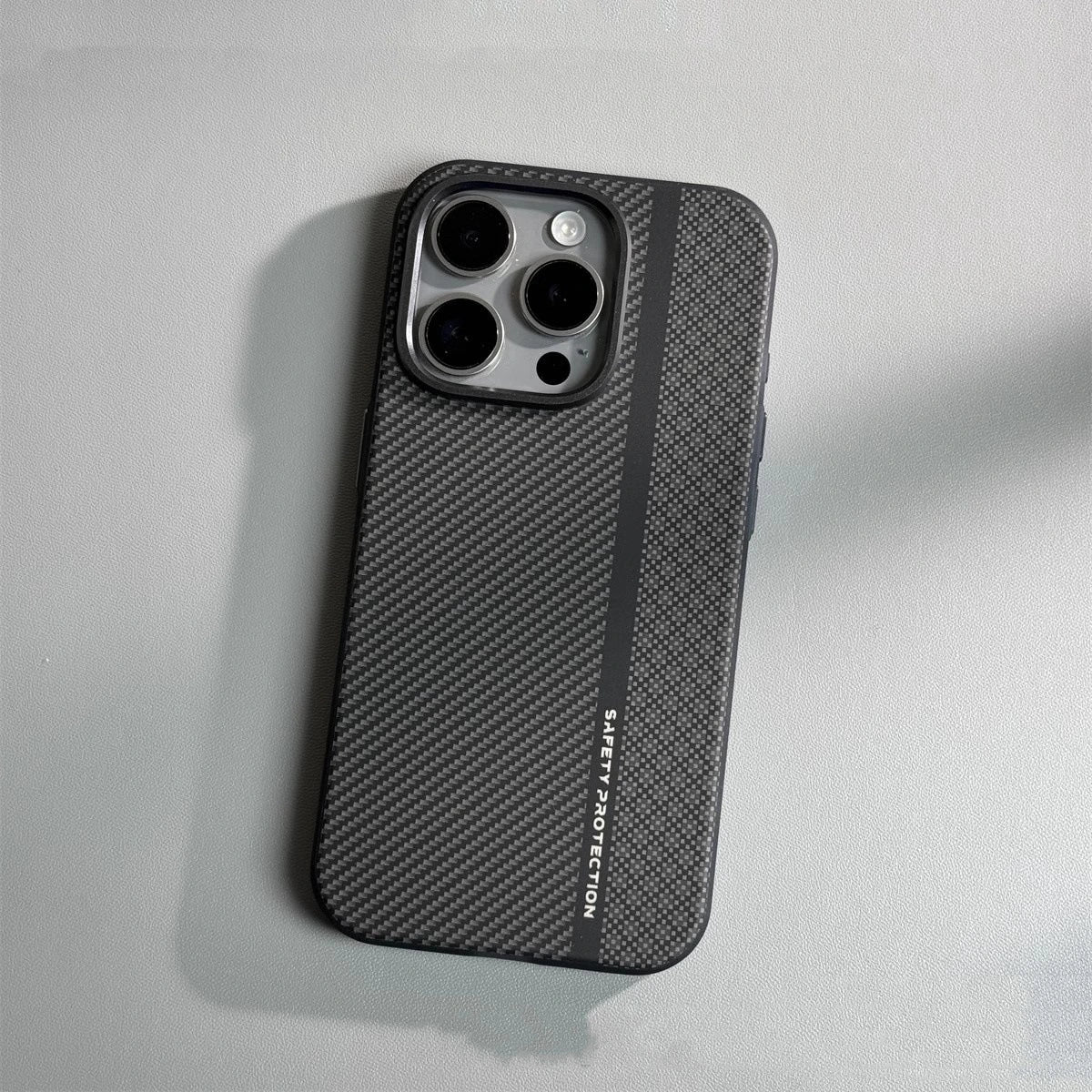Handyhülle aus Carbonfaser für iPhone